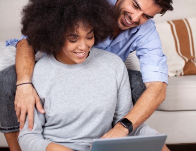 4 of the Best Reasons Married Couples Should Share Finances